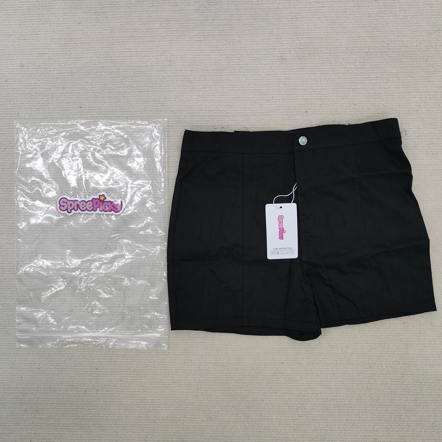 SpreePicky Schwarze Shorts mit hoher Taille und Schnürung SP1812414