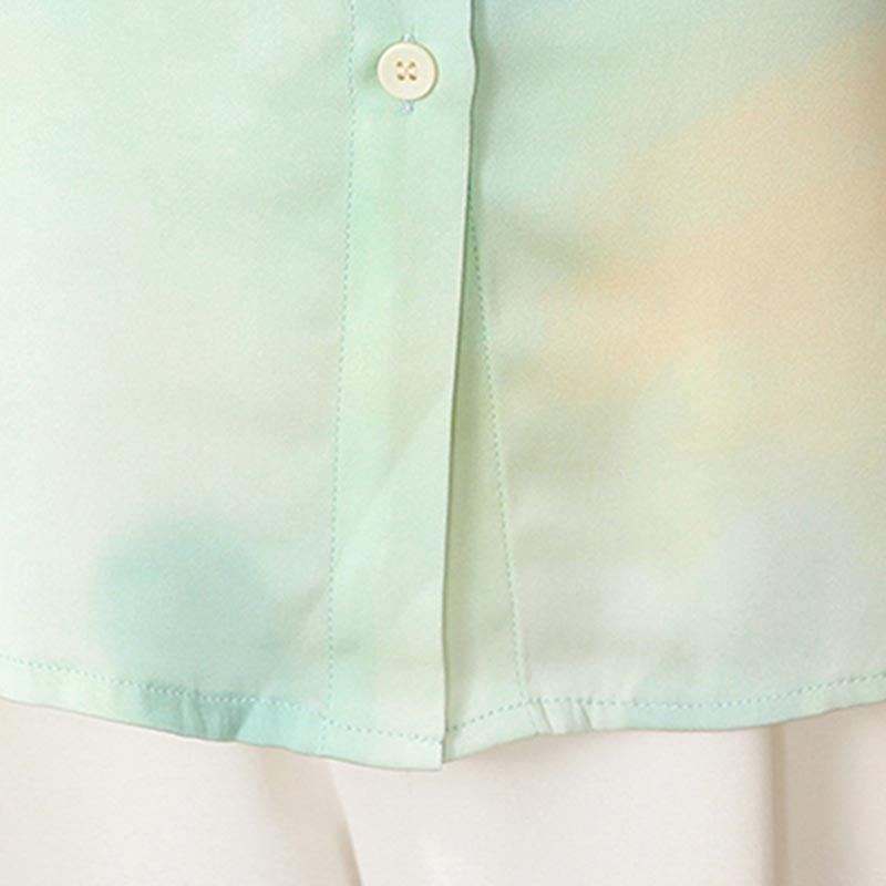 Chemise boutonnée à manches longues et imprimé feuilles douces