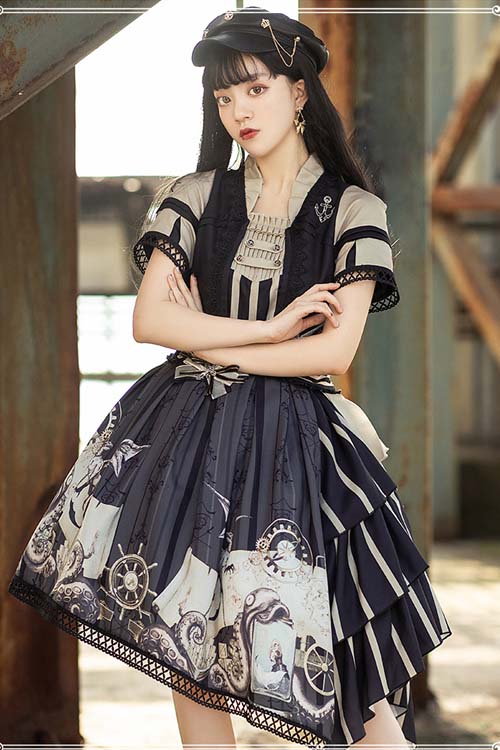 Punk Lolita Short Sleeve Dress with Pirate Boat and Retro Big Hem