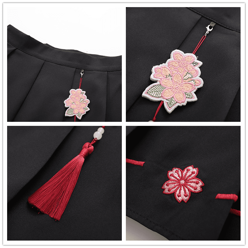 Ensemble jupe-t-shirt à boucle et broderie florale