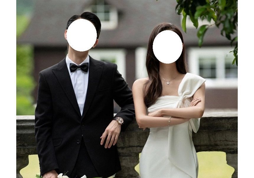 Strapless Plain Bow Mermaid Wedding Gown