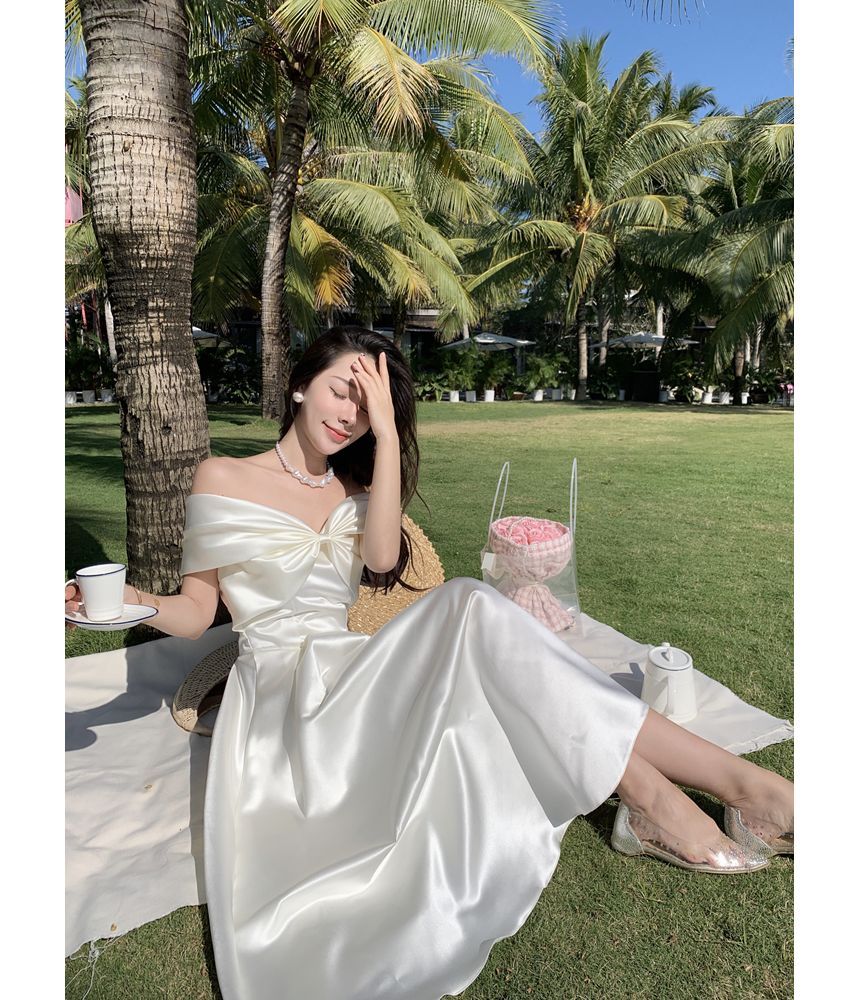 Off-Shoulder Plain A-Line Cocktail Dress