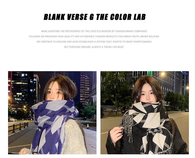 Print Tasseled Argyle Scarf