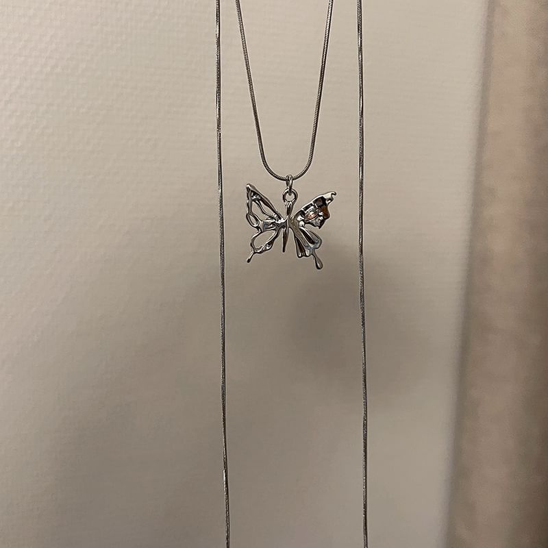 Pendant Butterfly Necklace