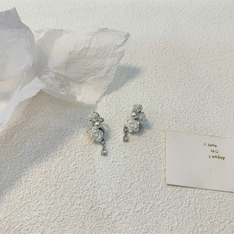 Floral Faux Pearl Alloy Ear Cuff