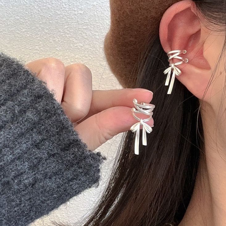 Ribbon Copper Ear Cuff