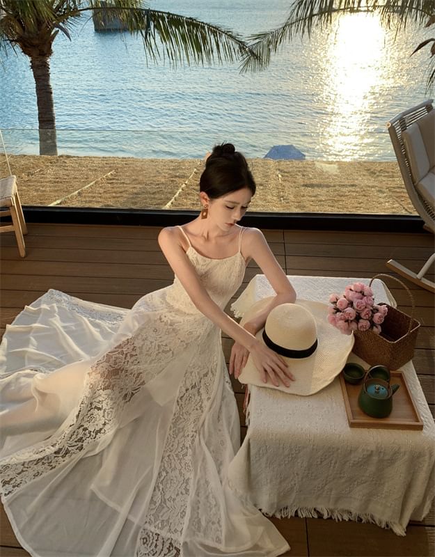 Spaghetti Strap Plain Lace Panel Open Back Maxi Sundress