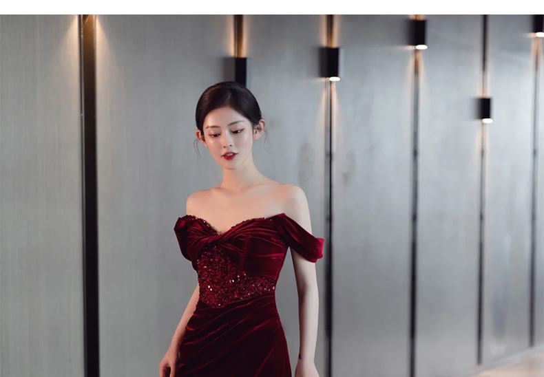 Sleeveless Off Shoulder Plain Sequin Ruched Slit Panel Velvet Sheath Evening Gown