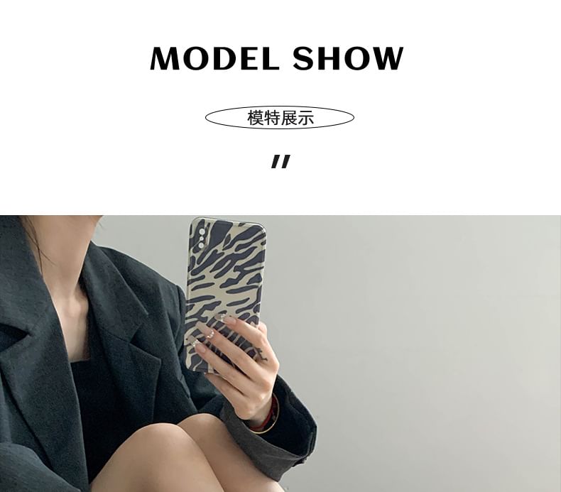 Block Heel Bow Accent Mary Jane Pumps