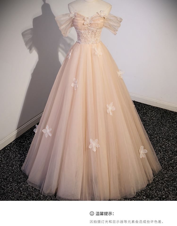Off-Shoulder Flower Accent Mesh A-Line Evening Gown