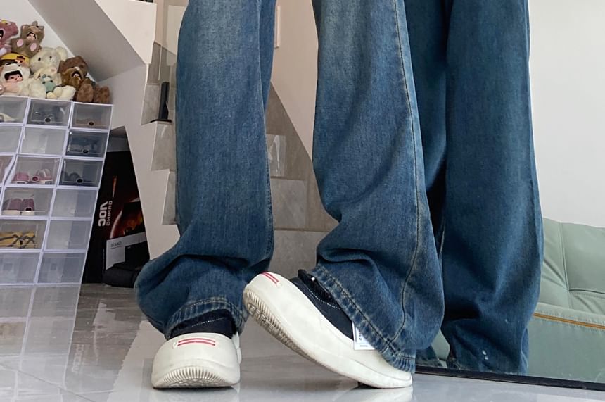 Mid Waist Washed Wide Leg Jeans