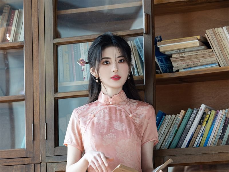 Short Sleeve Floral Jacquard Midi Sheath Qipao