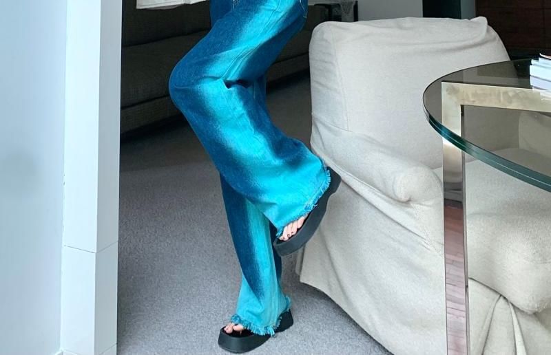 High Rise Washed Fray Wide Leg Jeans