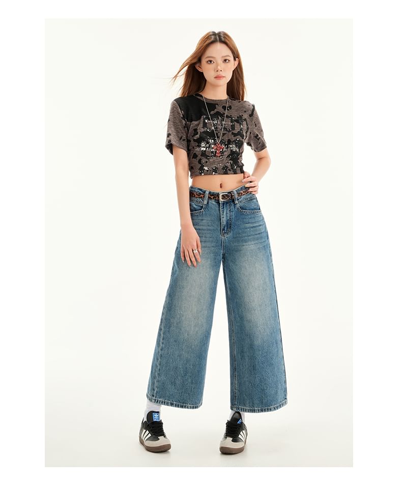 Mid Rise Washed Cropped Wide Leg Jeans