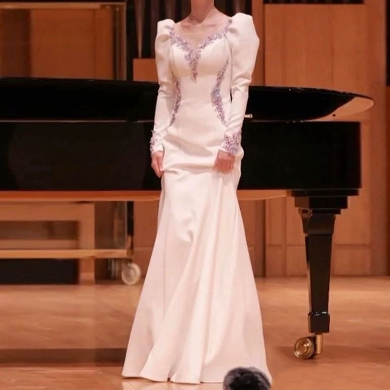 Long-Sleeve V-Neck Floral Embroidered Mermaid Evening Gown