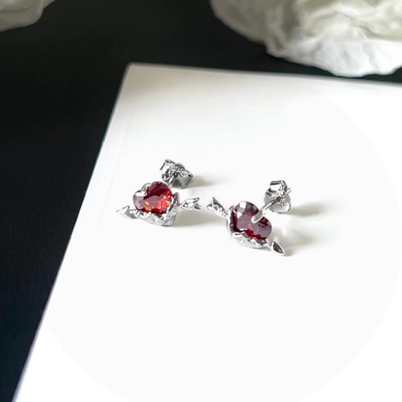 Rhinestone Stud Heart Ear