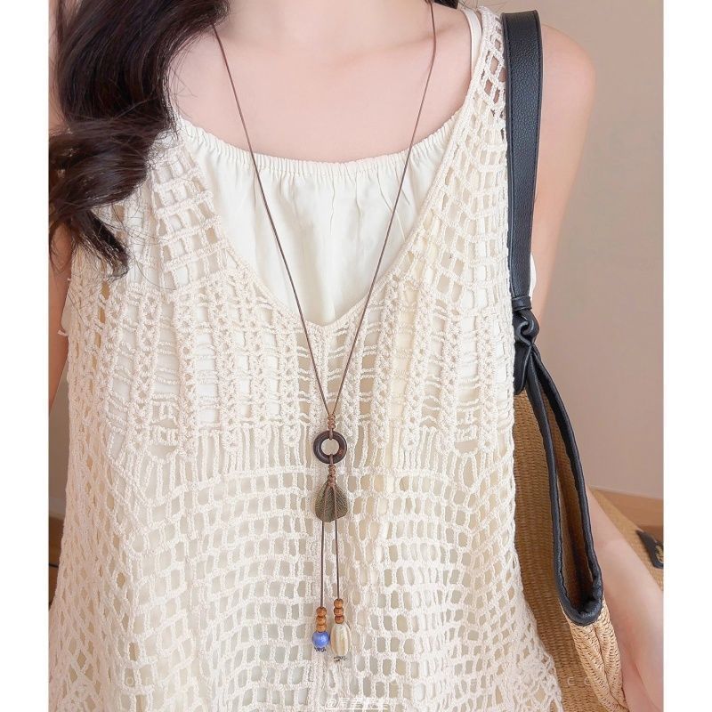 Pendant Hoop Leaf Cord Necklace