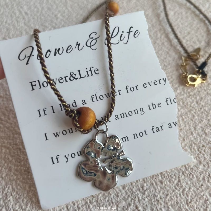Floral Necklace Faux Pendant Gemstone Cord