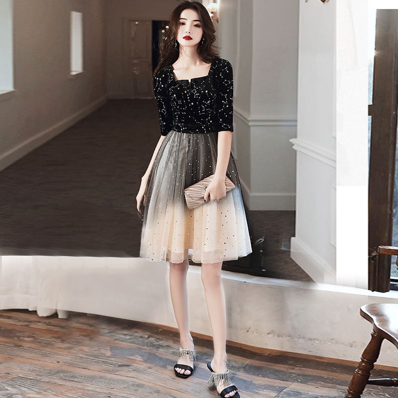 Short-Sleeve Square Neck Glitter Gradient Evening Gown / Cocktail Dress