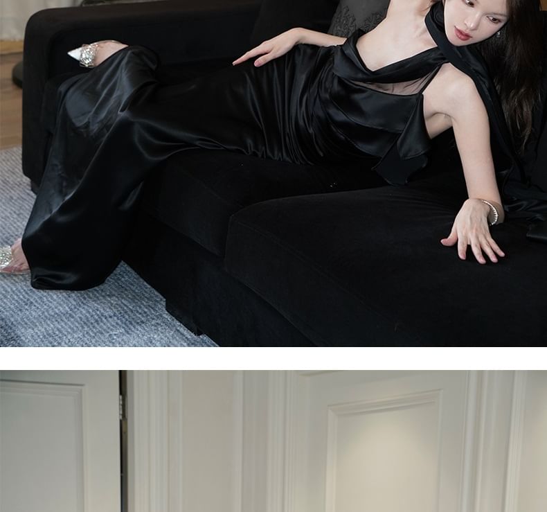 Plain Open Sheath Evening Gown Halter Back