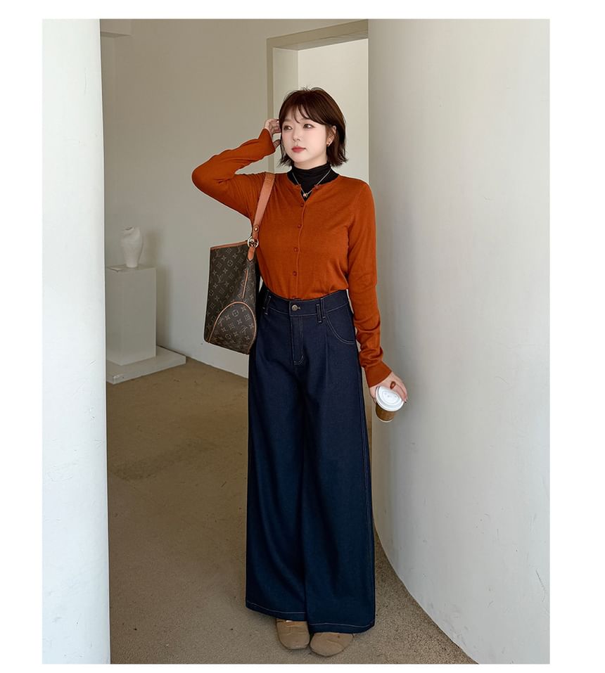 Plus Size High Rise Contrast Stitched Wide Leg Jeans