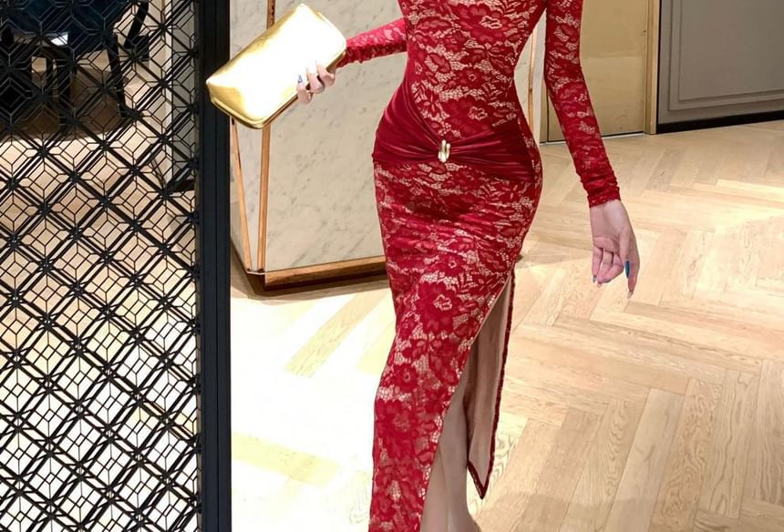 Long-Sleeve Floral Lace Midi Qipao