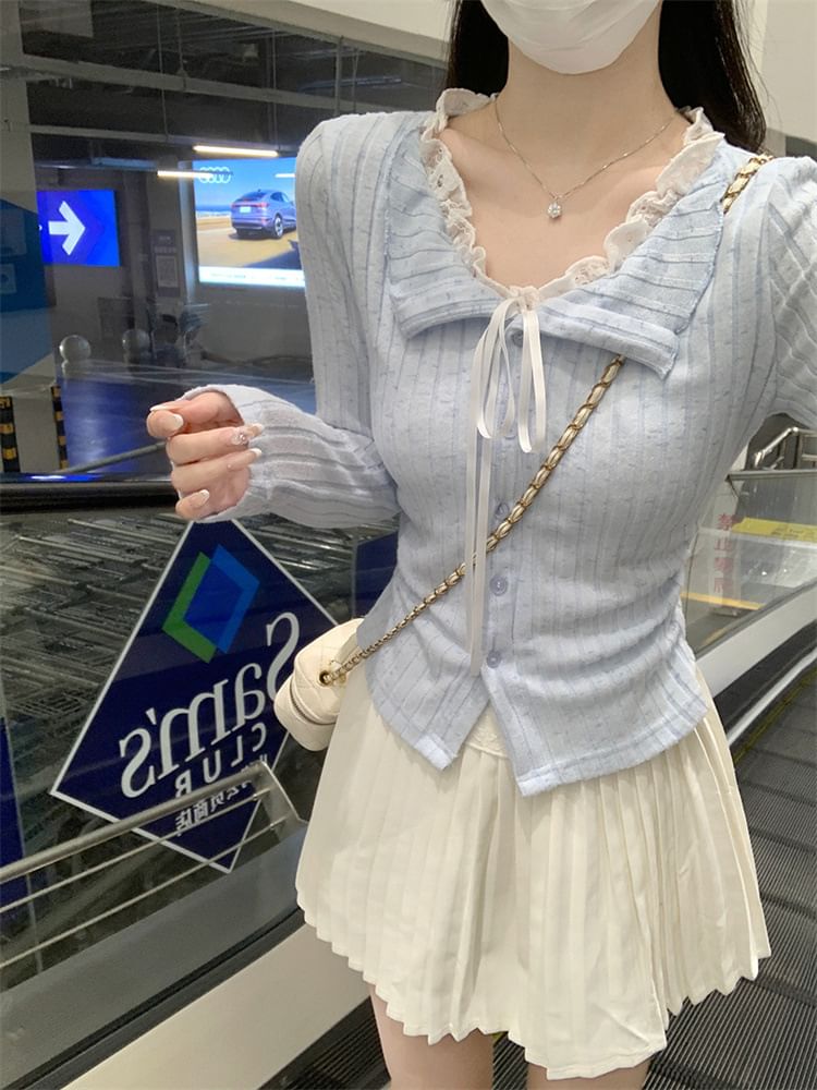 Split Neck Lace Panel Button-Up Slim Crop Top