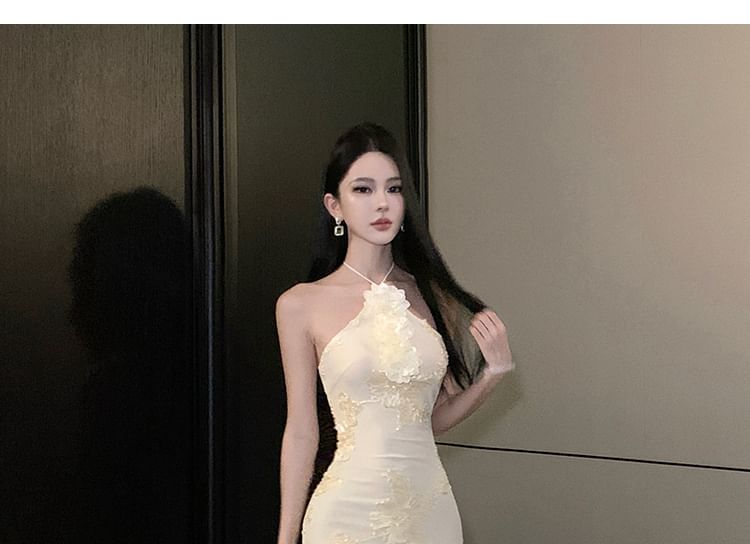 Halter Floral Patterned Trumpet Evening Dress