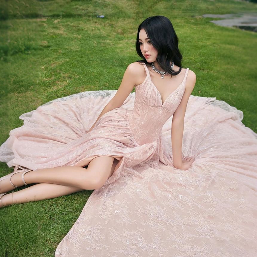 Spaghetti Strap Floral Side-Slit Lace A-Line Evening Dress