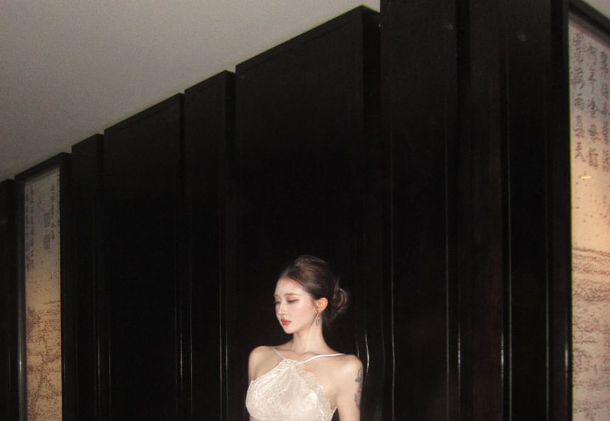 Halter Neck Lace A-Line Evening Gown