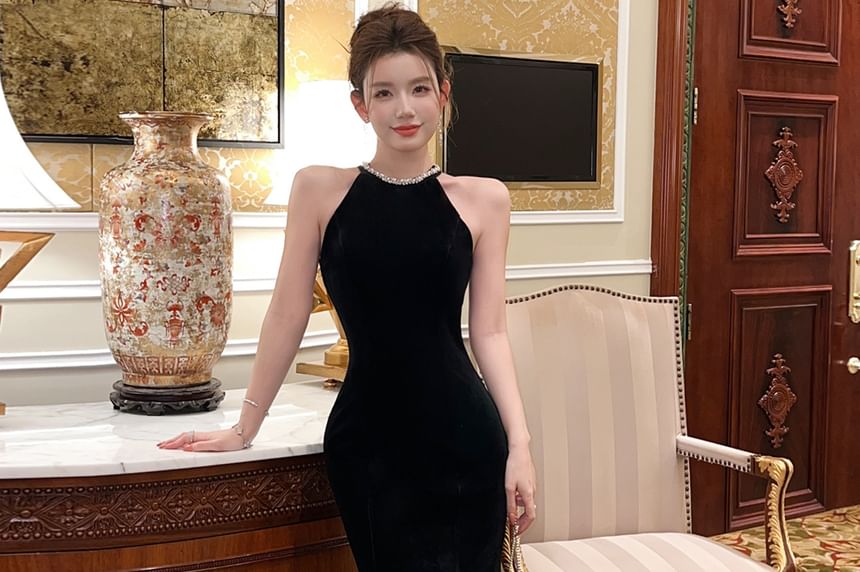 Halter-Neck Faux Pearl Trim Velvet Mermaid Evening Gown