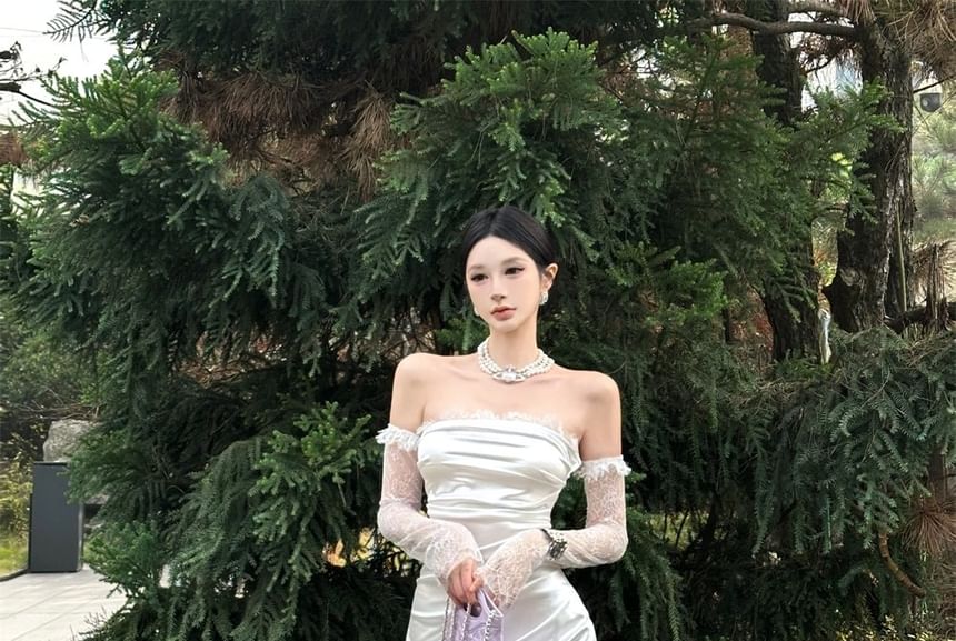 Off Shoulder Lace Panel Ruched Sheath Wedding Gown