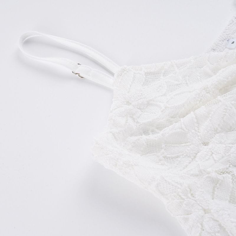 Flowy Lace V-Neck Crop Camisole
