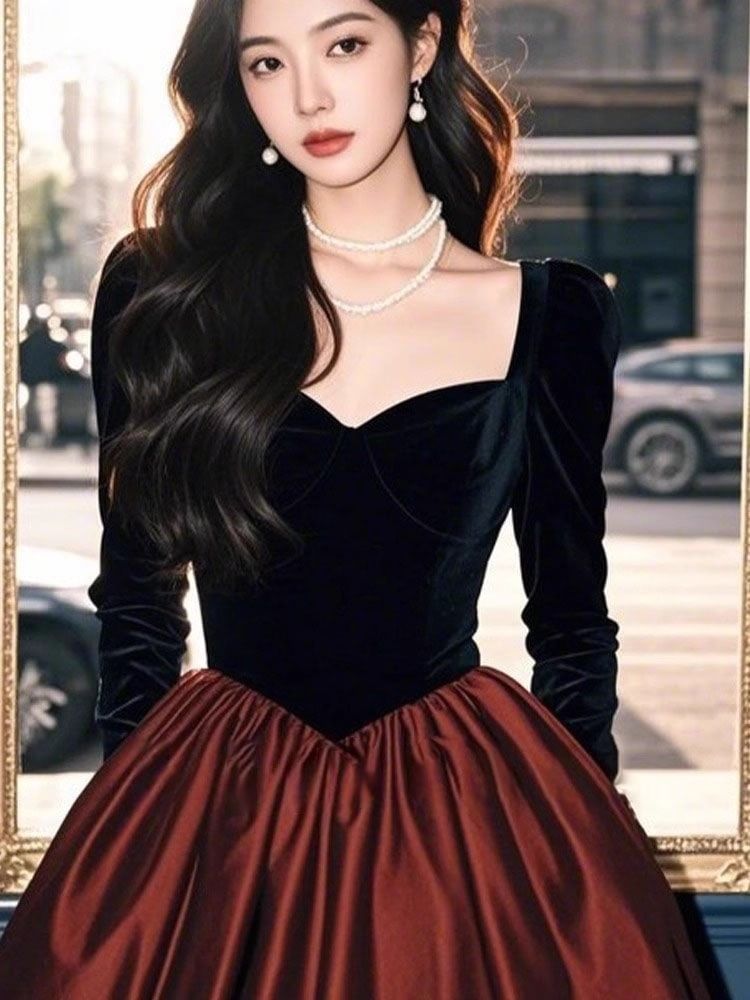 Long Sleeve Sweetheart Neck Two Tone Satin Panel Velvet A-Line Cocktail Dress