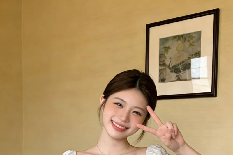 Puff Sleeve Ruffle Hem Blouse
