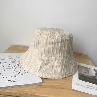 Plain Frayed Bucket Hat
