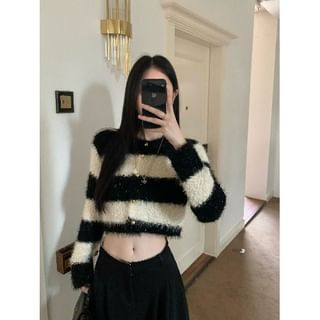 Striped Fluffy Crop Round Neck Cardigan