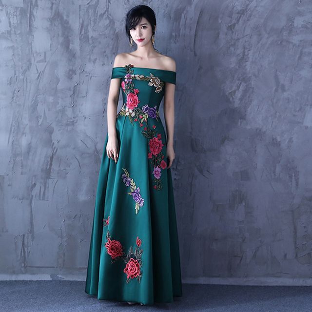 Off-Shoulder Embroidered A-Line Cocktail Dress / Evening Gown