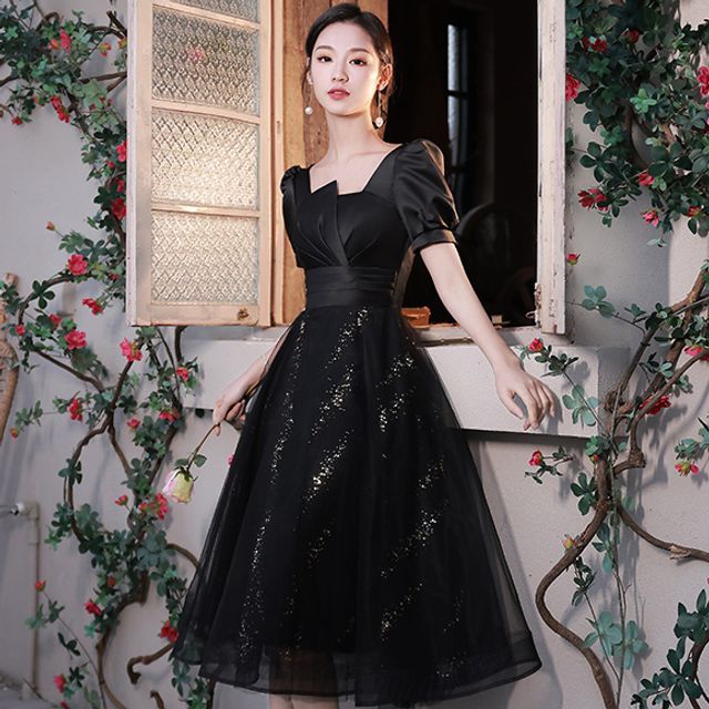 Short-Sleeve Glitter Mesh Cocktail Dress (Various Designs)