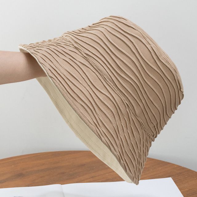Wavy Texture Reversible Plain Bucket Hat