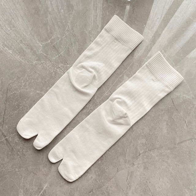 Plain Split-Toe Socks