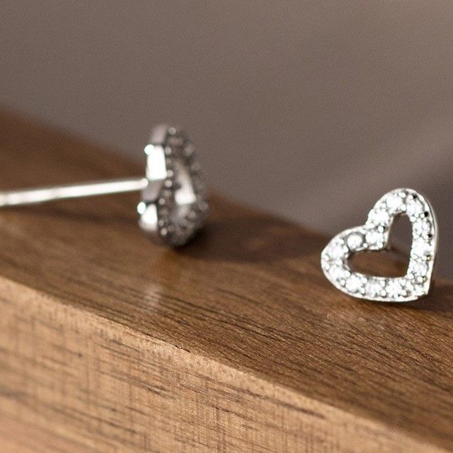 925 Sterling Silver Rhinestone Heart Stud Earring
