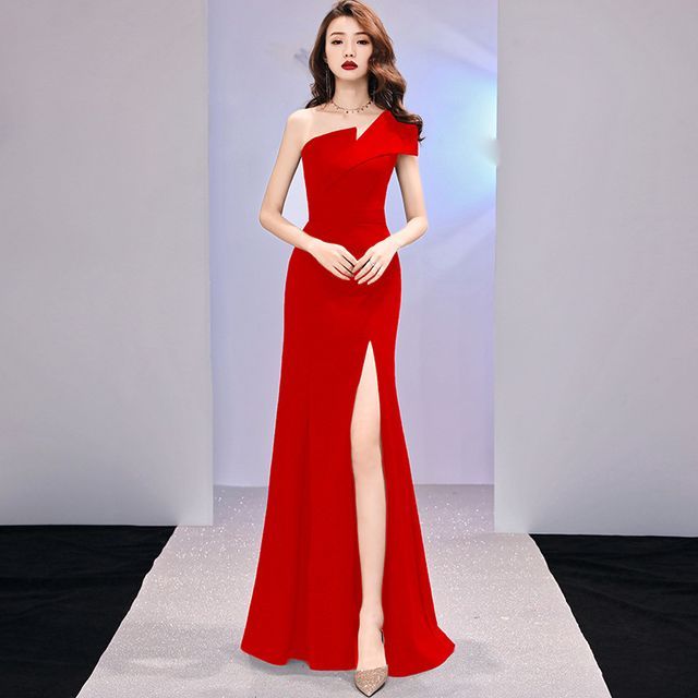 One-Shoulder Slit A-Line Evening Gown