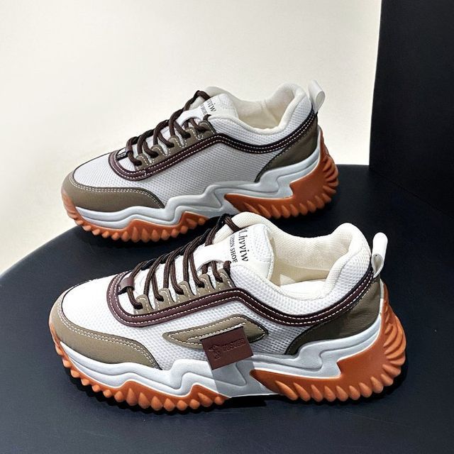 Applique Contrast Trim Lace-Up Platform Sneakers