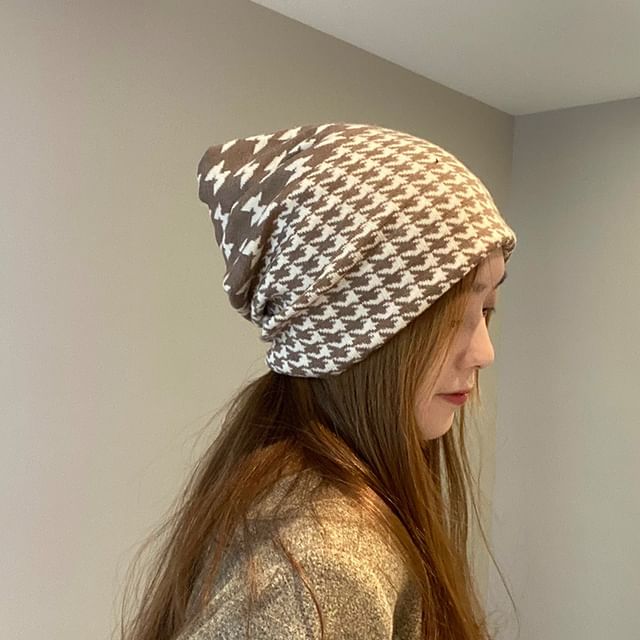 Houndstooth Multi-Way Knit Scarf / Beanie