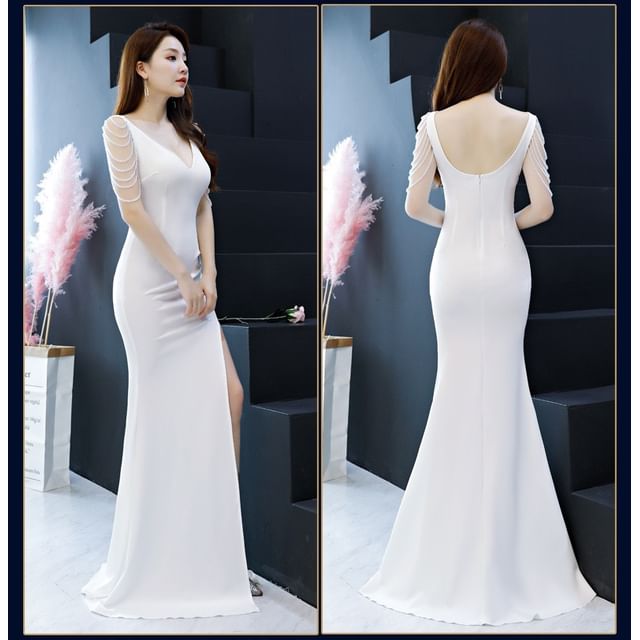 Trumpet Evening Beaded Gown Sleeveless Plain V-Neck Slit