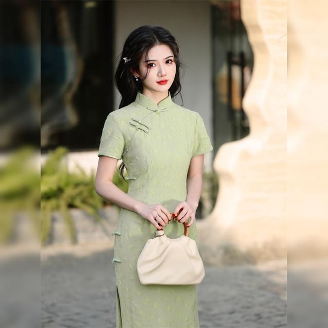 Short-Sleeve Stand Collar Frog Buttoned Plain Midi Qipao Dress