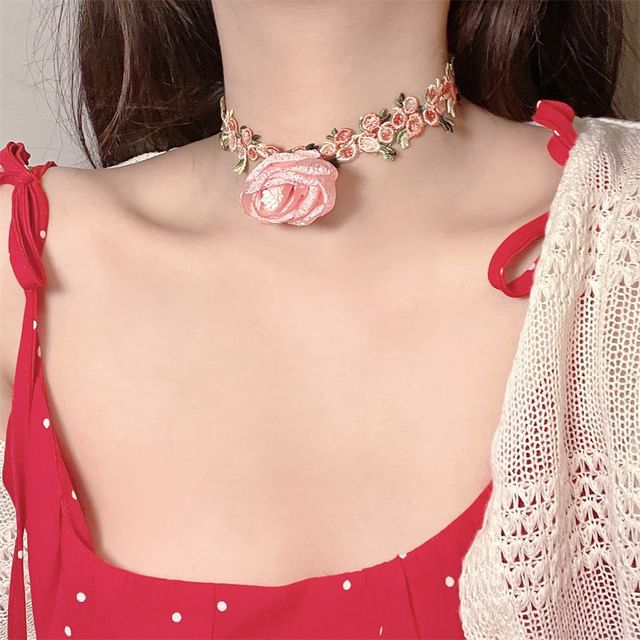 Rose Lace Ribbon Choker