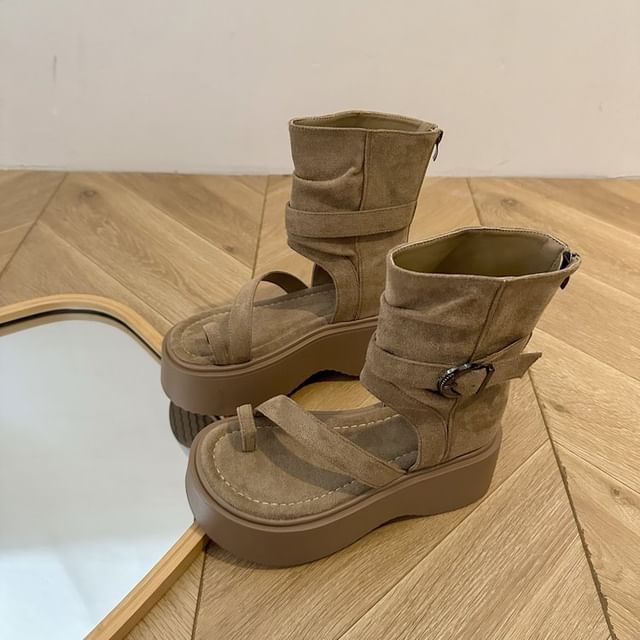 Toe Loop Platform Sandals
