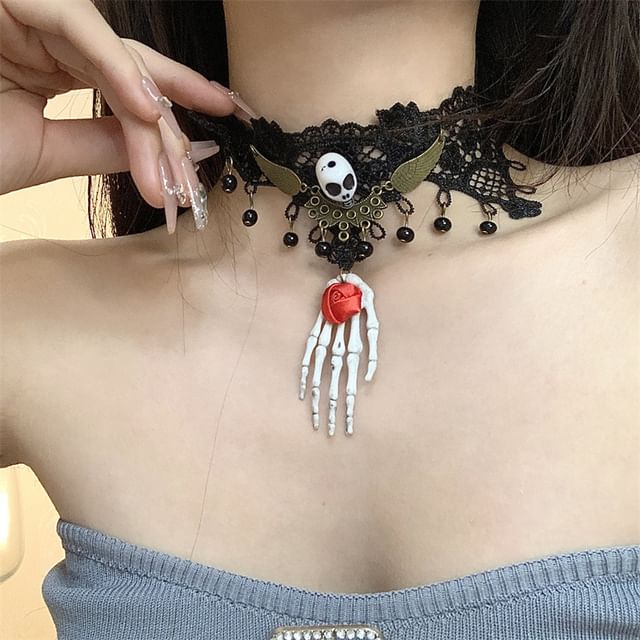 Skull Lace Choker / Earring